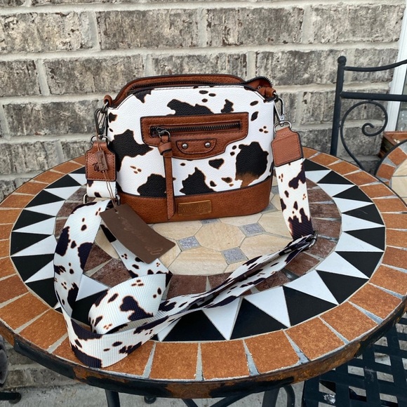 WRANGLER cow print purse. NWT - Picture 3 of 4